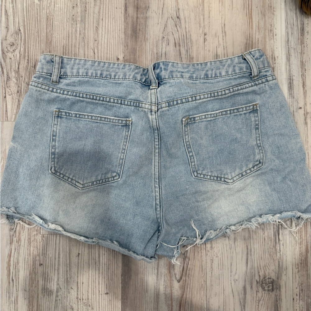 SHEIN Light Wash Denim Jean Shorts